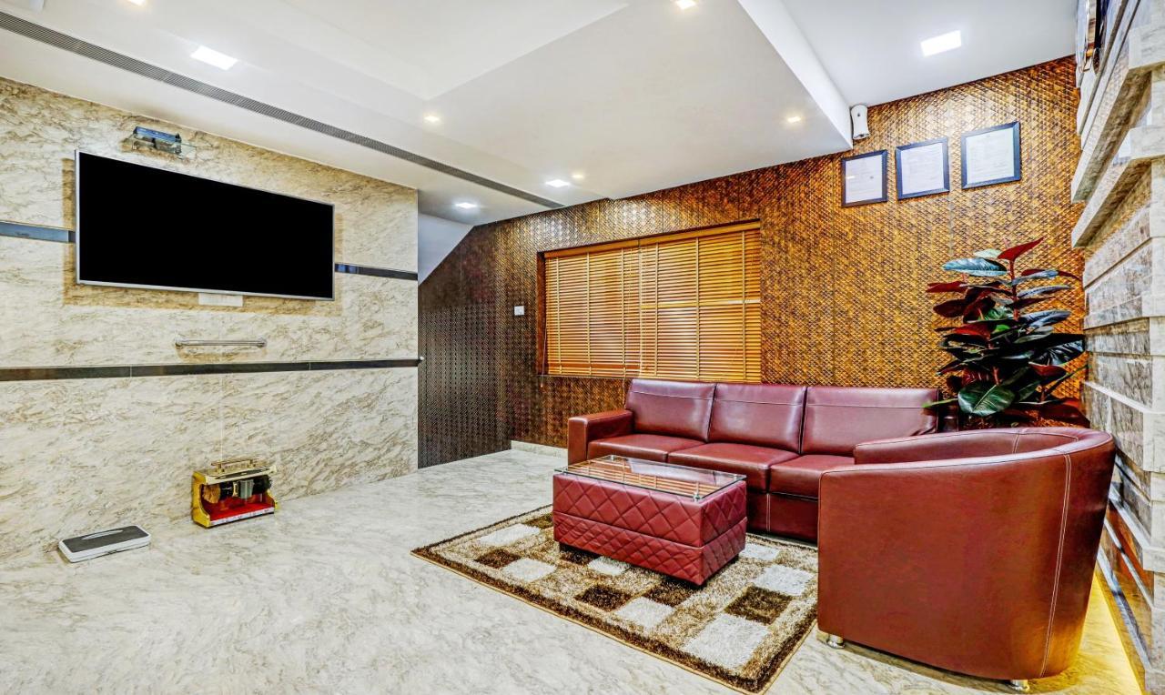 Treebo Galaxy Suites Mathikere Бенґалуру Екстер'єр фото
